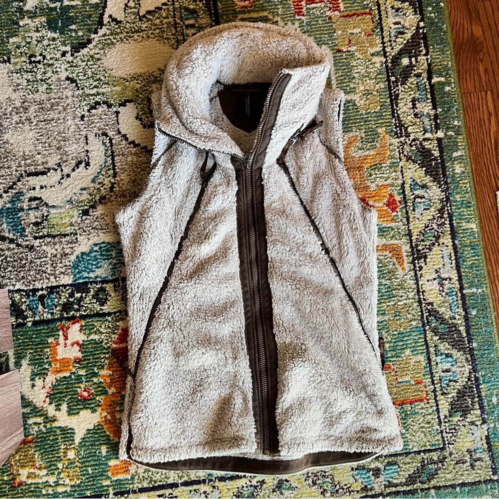 Kuhl Flight Vest
